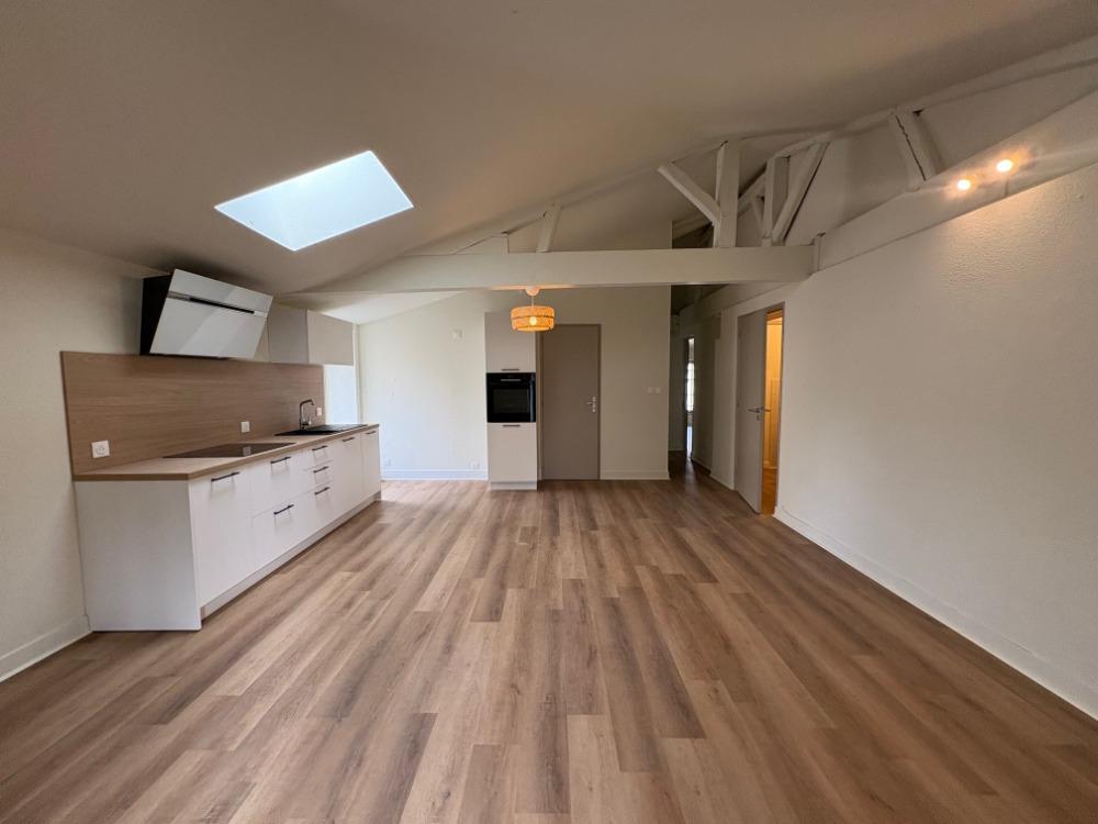 Appartement 4 pièces 75 m² · à La Réole · 75 m² · 695 €/mois