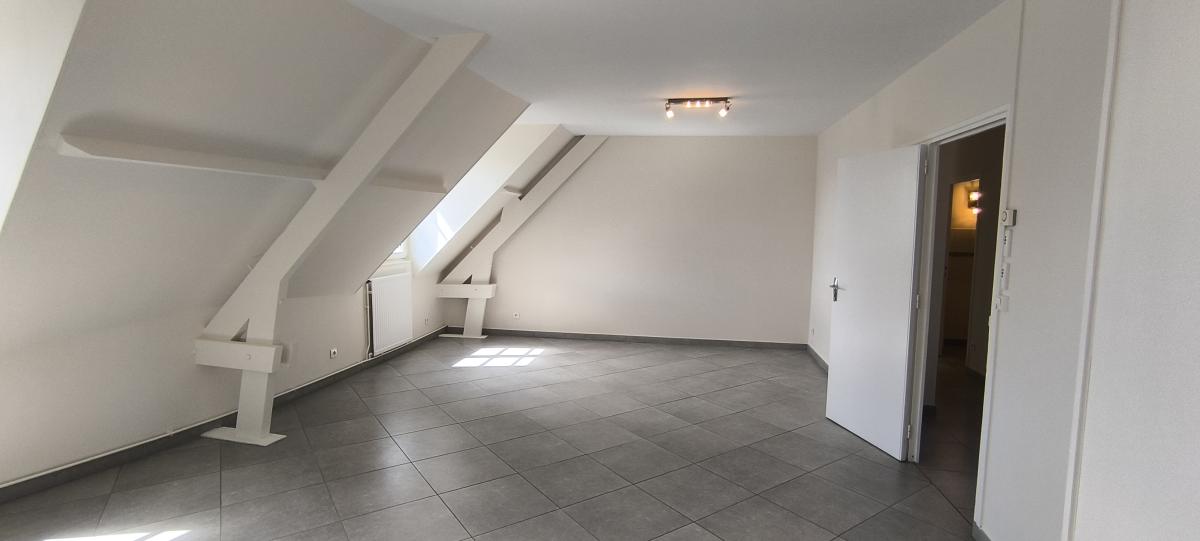 Appartement 3 pièces 73 m² · à Compiègne · 73 m² · 775 €/mois