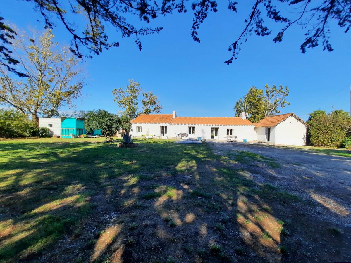 Maison 6 pièces 122 m² · à Saint-Jean-de-Monts · 122,4 m² · 210 600 €