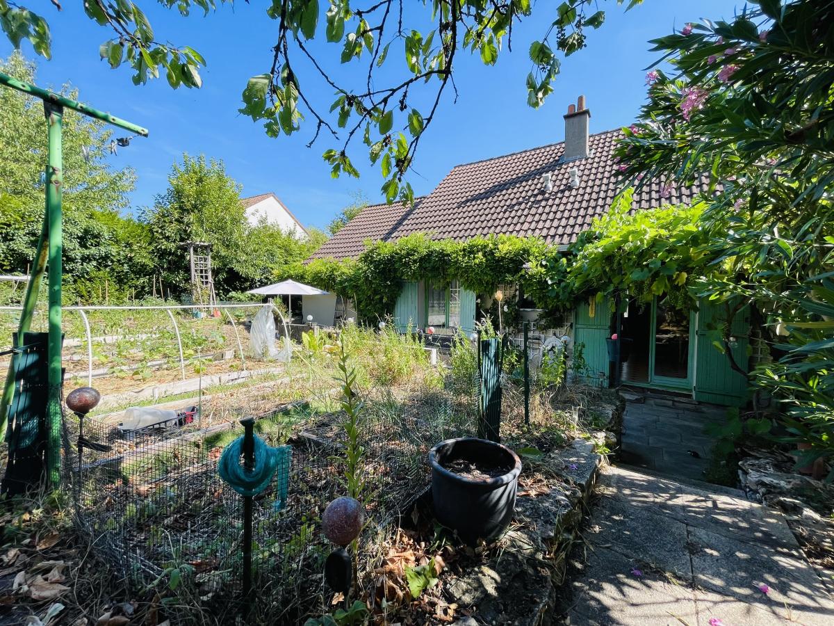 Maison 4 pièces 131 m² · à Véretz · 131 m² · 278 000 €