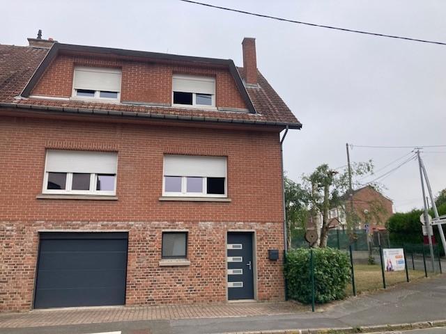 Maison 5 pièces 115 m² · à Saint-Nicolas · 114,7 m² · 900 €/mois