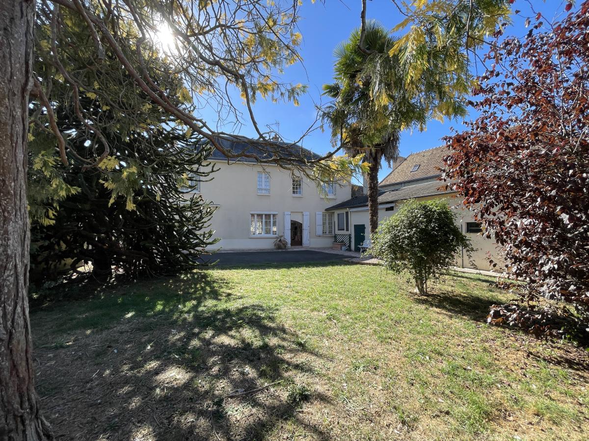 Maison 9 pièces 161 m² · à Marolles-les-Braults · 160,7 m² · 260 800 €