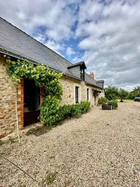 Maison 13 pièces 360 m² · à Morannes sur Sarthe-Daumeray · 360 m² · 550 200 €