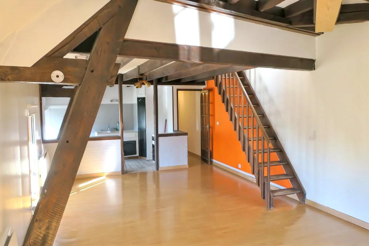 Appartement 2 pièces 57 m² · à Bourges · 57,3 m² · 69 000 €