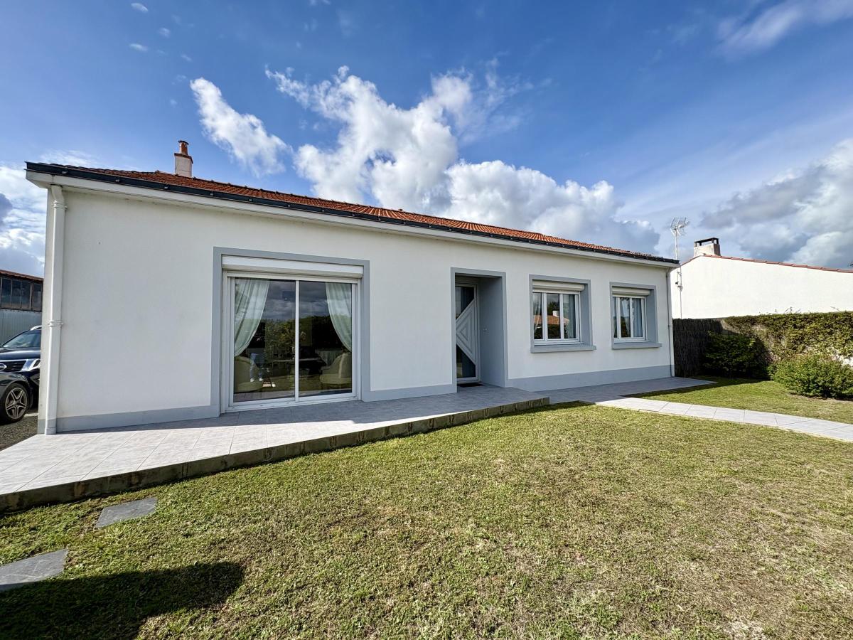 Maison 5 pièces 137 m² · à Bouin · 137 m² · 218 800 €
