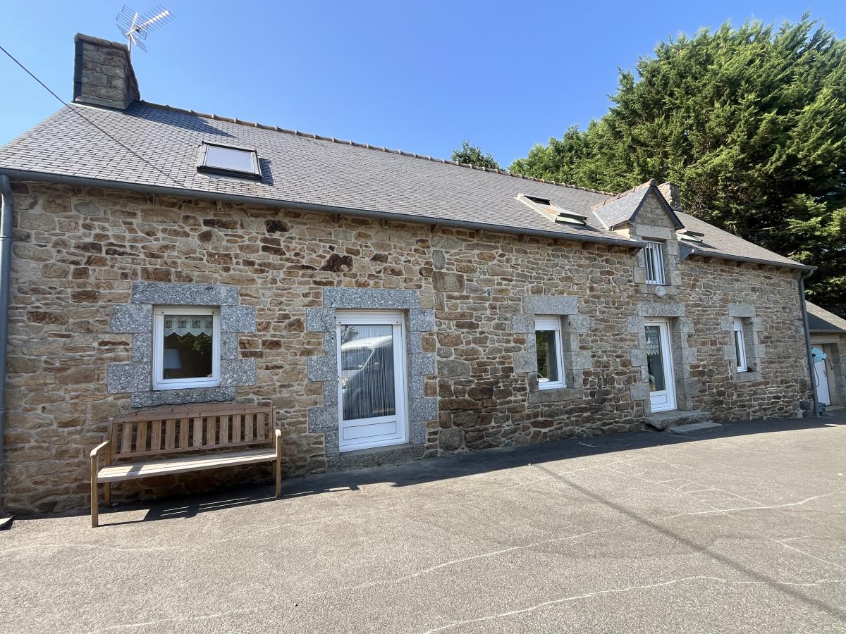 Maison 110 m² · à Saint-Brandan · 110 m² · 249 900 €