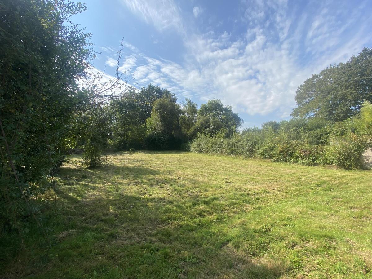 Terrain 1241 m² · à Fay-de-Bretagne · 89 350 €