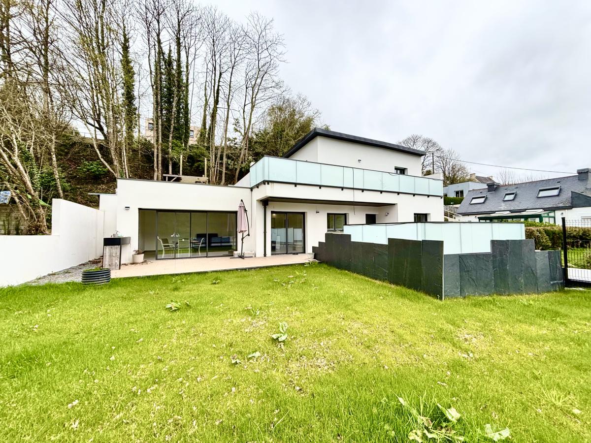 Maison 6 pièces 140 m² · à Hennebont · 140 m² · 421 000 €