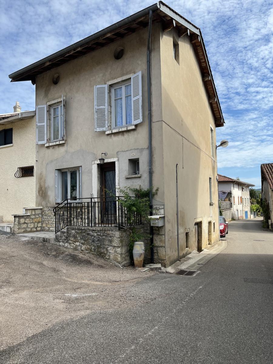Maison 4 pièces 90 m² · à Neuville-sur-Ain · 90 m² · 152 000 €