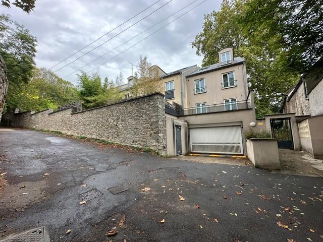 Parking 27 m² · à Linas · 27 m² · 10 000 €