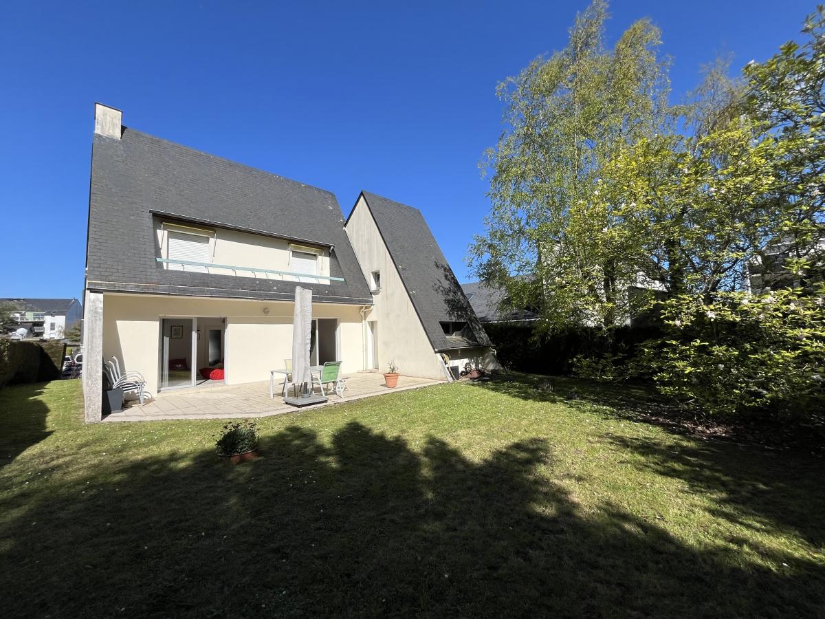 Maison 5 pièces 104 m² · à La Chapelle-sur-Erdre · 103,8 m² · 379 000 €