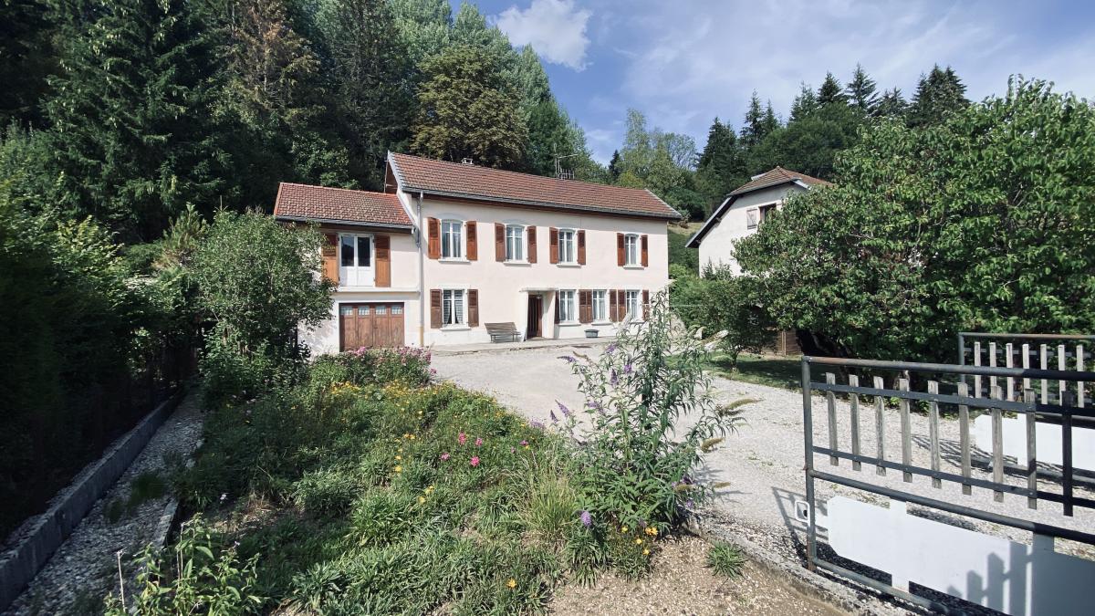 Maison 5 pièces 114 m² · à Pontarlier · 114,4 m² · 298 000 €