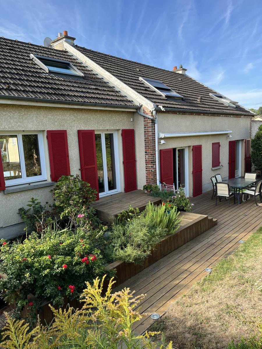 Maison 8 pièces 165 m² · à Moussy · 165 m² · 333 900 €