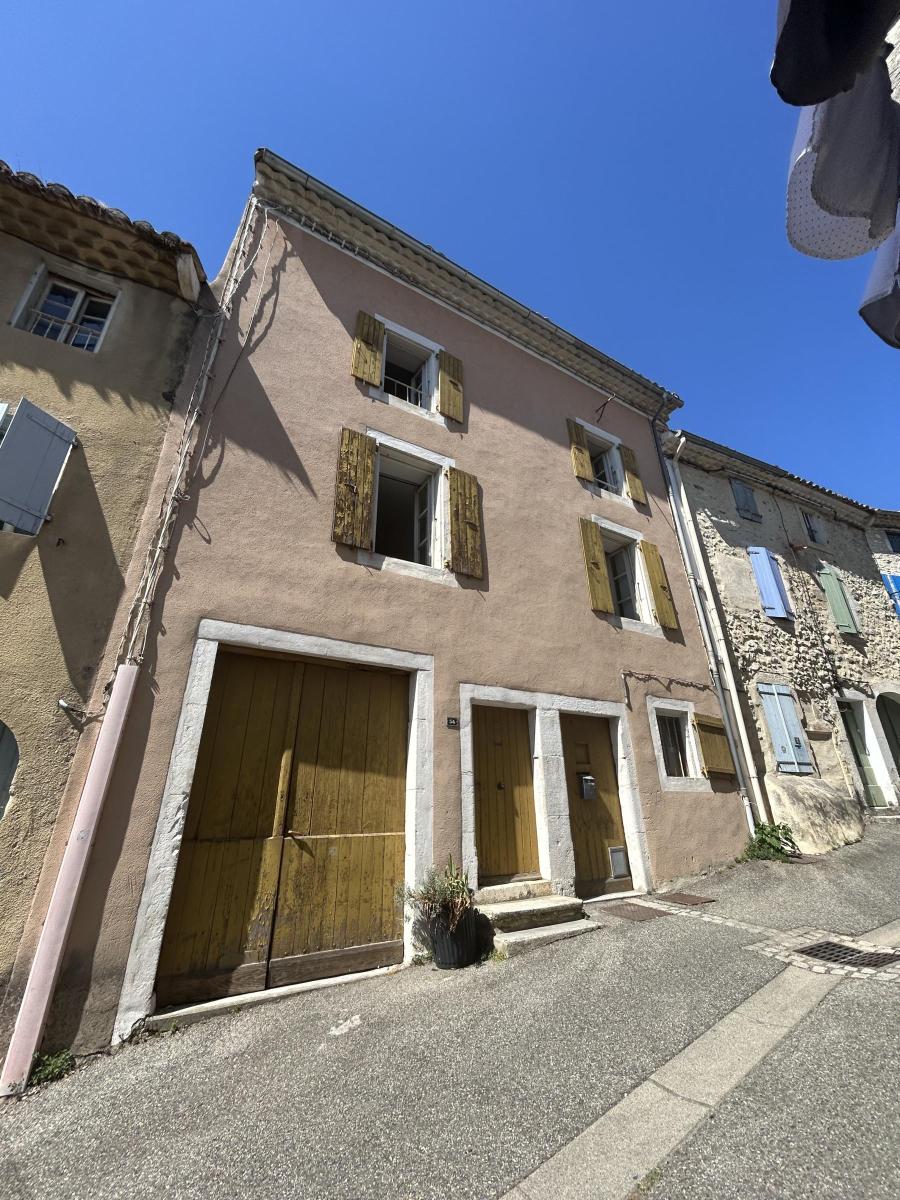 Maison 99 m² · à Rochemaure · 98,8 m² · 121 500 €