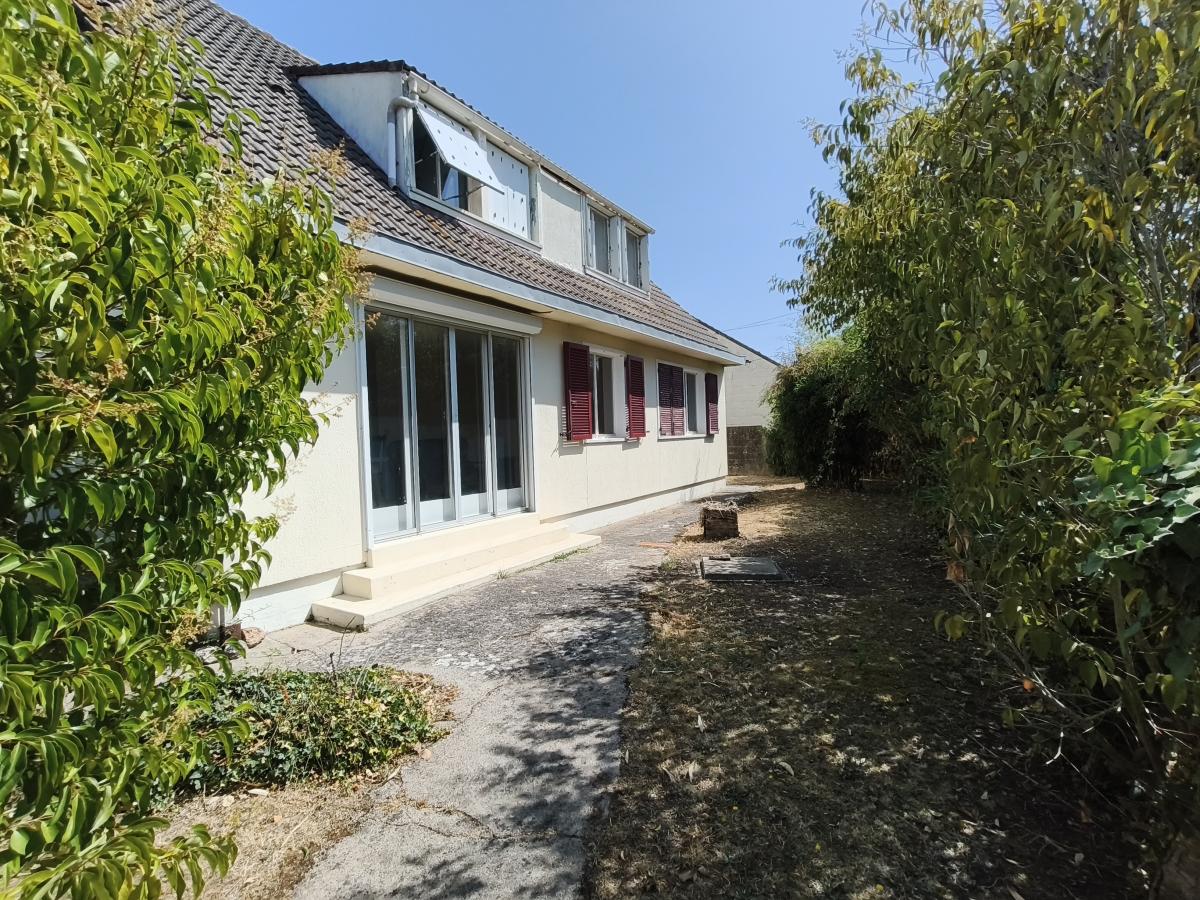 Maison 7 pièces 130 m² · à Couëron · 130 m² · 261 700 €