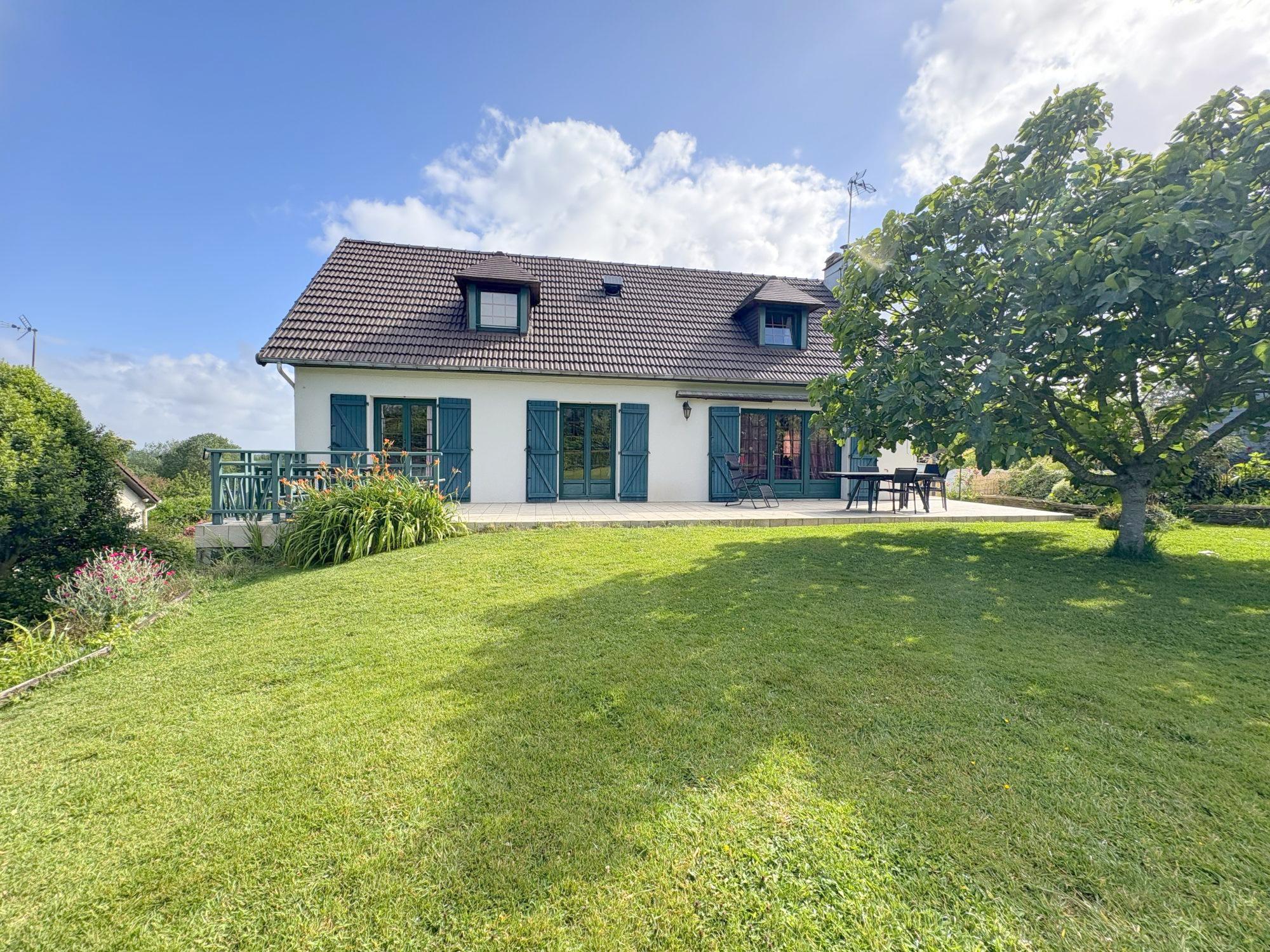Maison 8 pièces 140 m² · à Saint-Planchers · 140 m² · 257 920 €