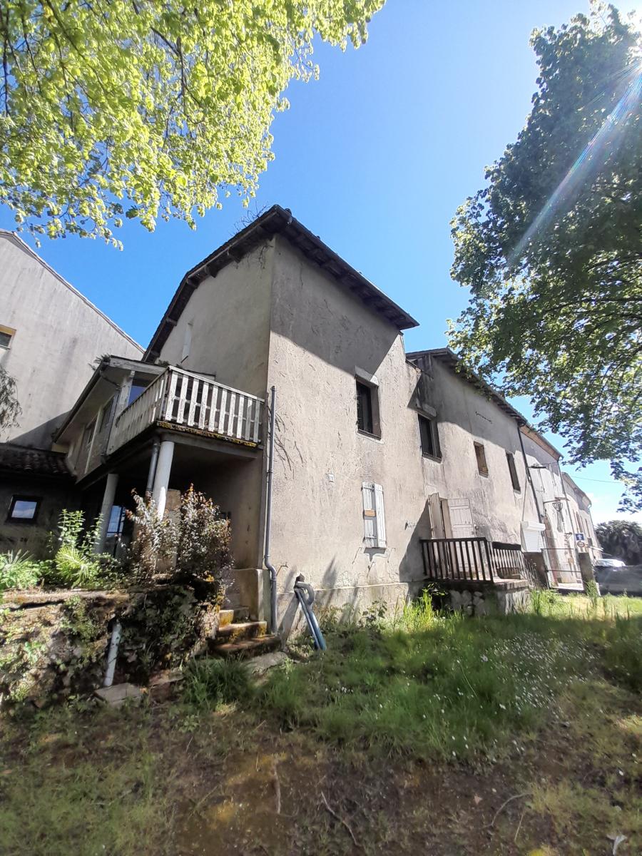 Immeuble 365 m² · à Cazaubon · 365 m² · 227 000 €