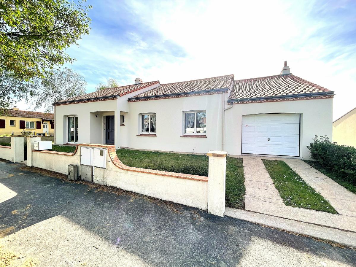 Maison 4 pièces 109 m² · à Rezé · 108,6 m² · 380 540 €