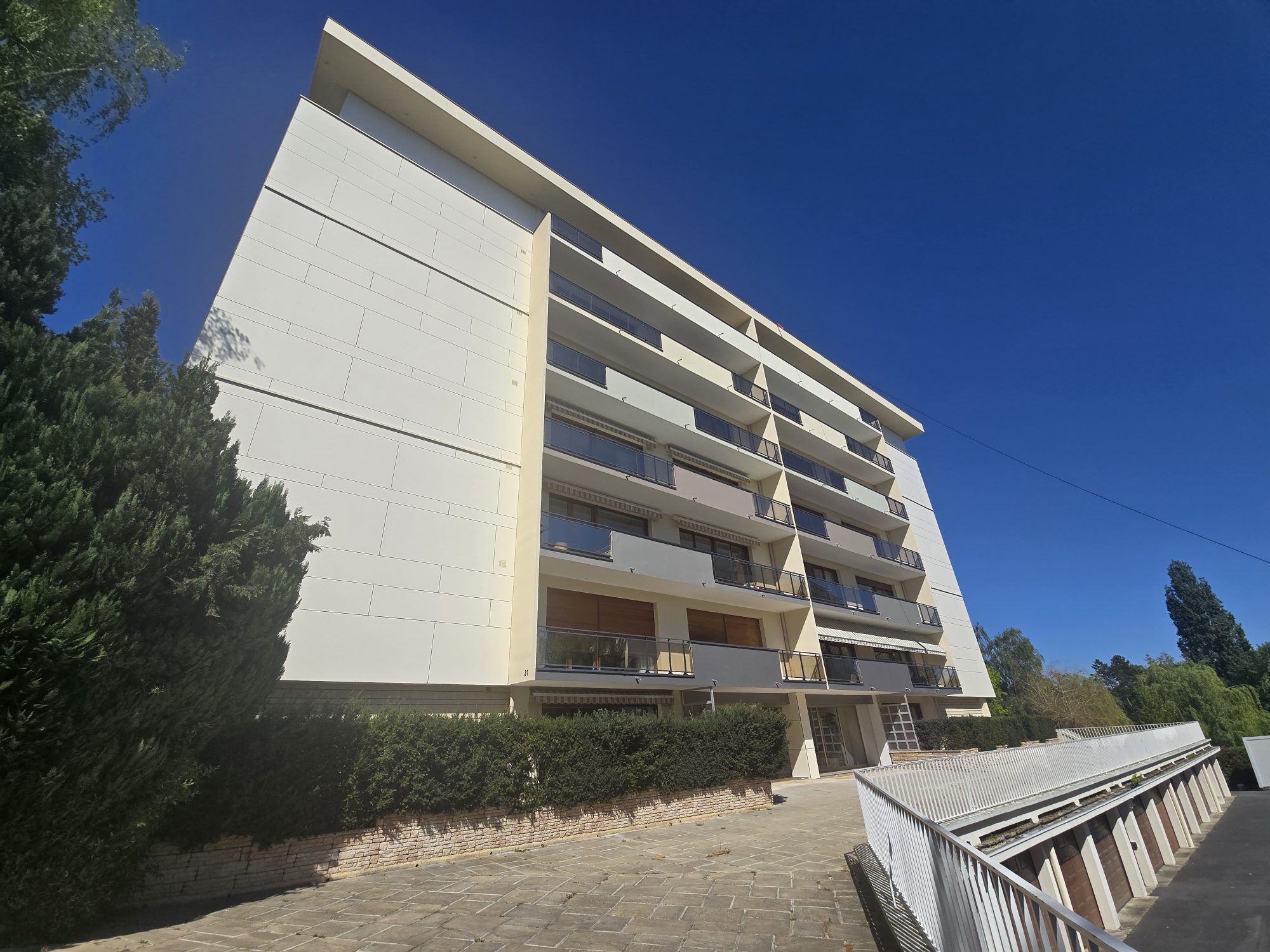 Appartement 6 pièces 149 m² · à Saint-Quentin · 149,4 m² · 169 400 €