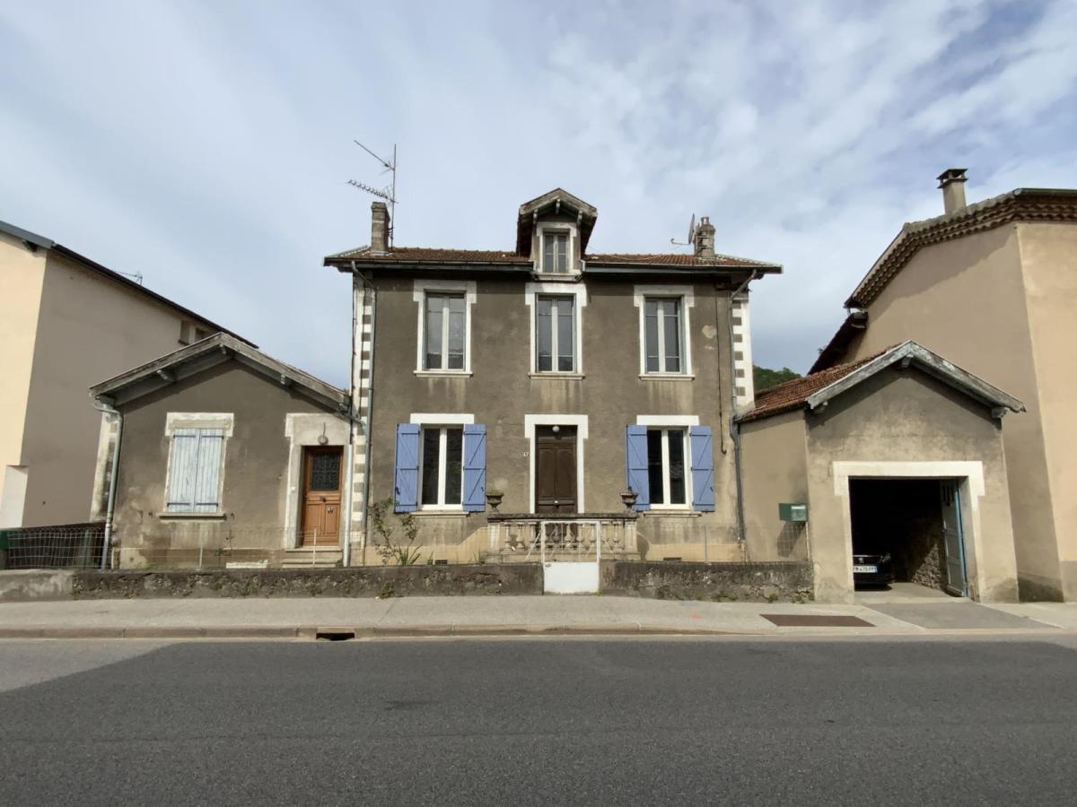 Maison 7 pièces 122 m² · à Sarras · 121,7 m² · 189 000 €