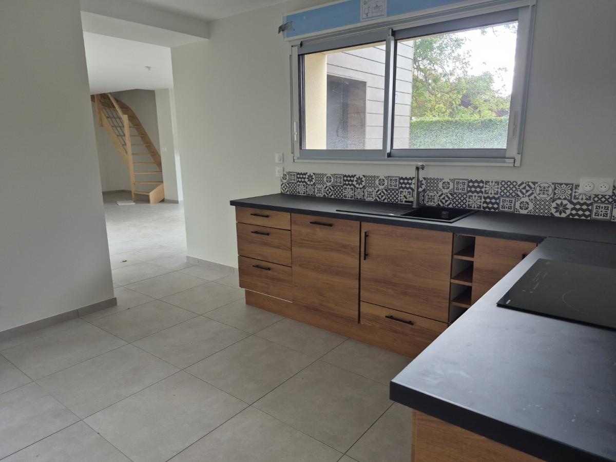 Maison 4 pièces 97 m² · à Annezin · 97 m² · 950 €/mois