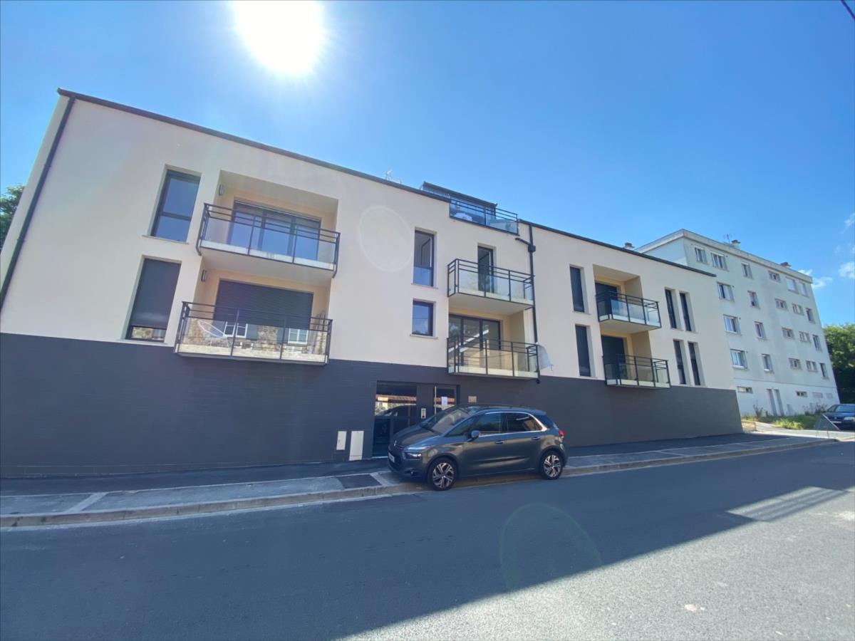 Parking 10 m² · à Tinqueux · 10 m² · 70 €/mois