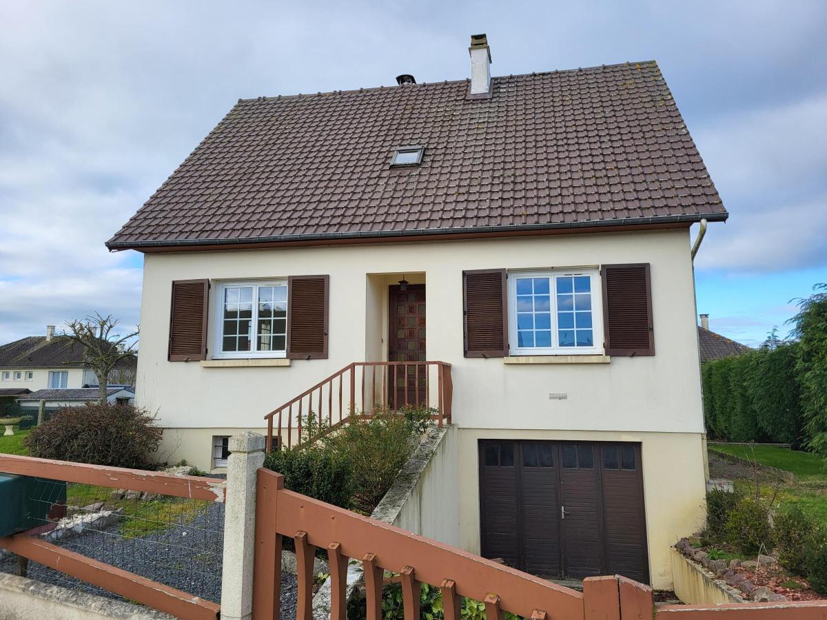 Maison 4 pièces 94 m² · à Villers-Bocage · 93,8 m² · 890 €/mois