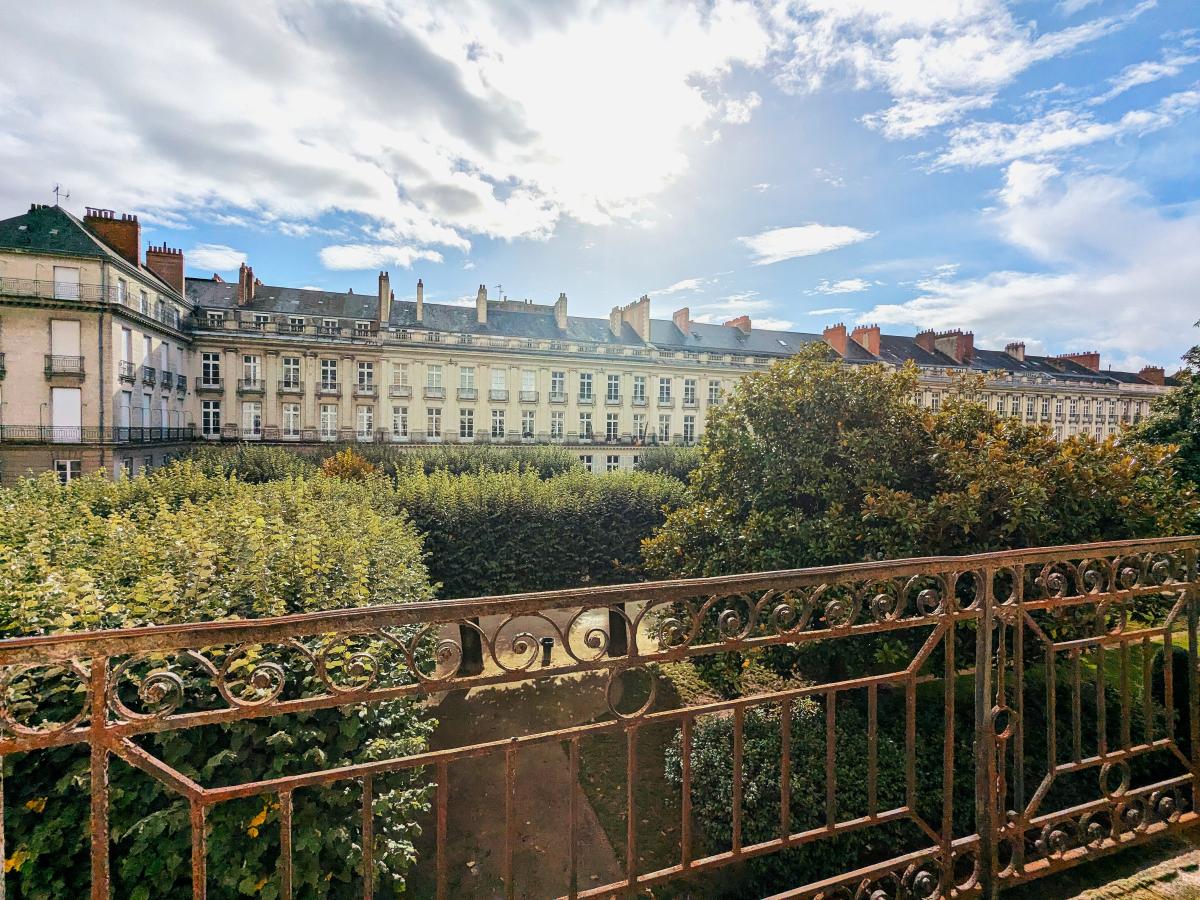 Appartement 6 pièces 220 m² · à Nantes · 220,1 m² · 834 550 €