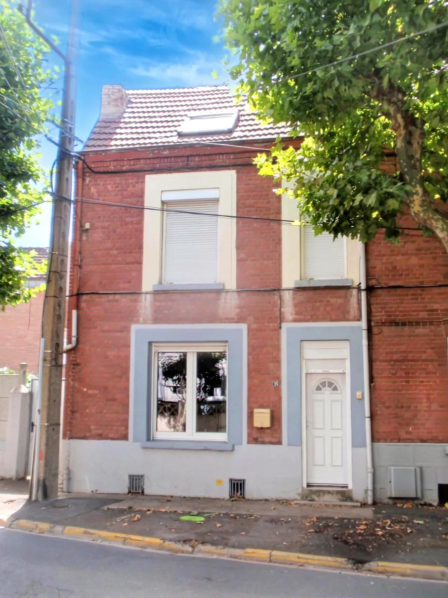 Maison 8 pièces 101 m² · à Hénin-Beaumont · 101 m² · 135 270 €