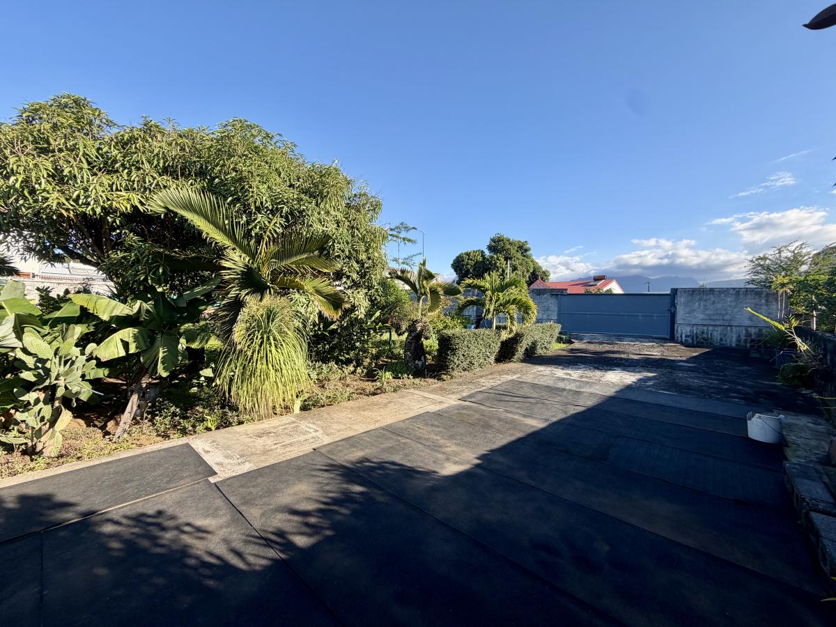 Réseau des notaires · à Saint-André · 139 300 €