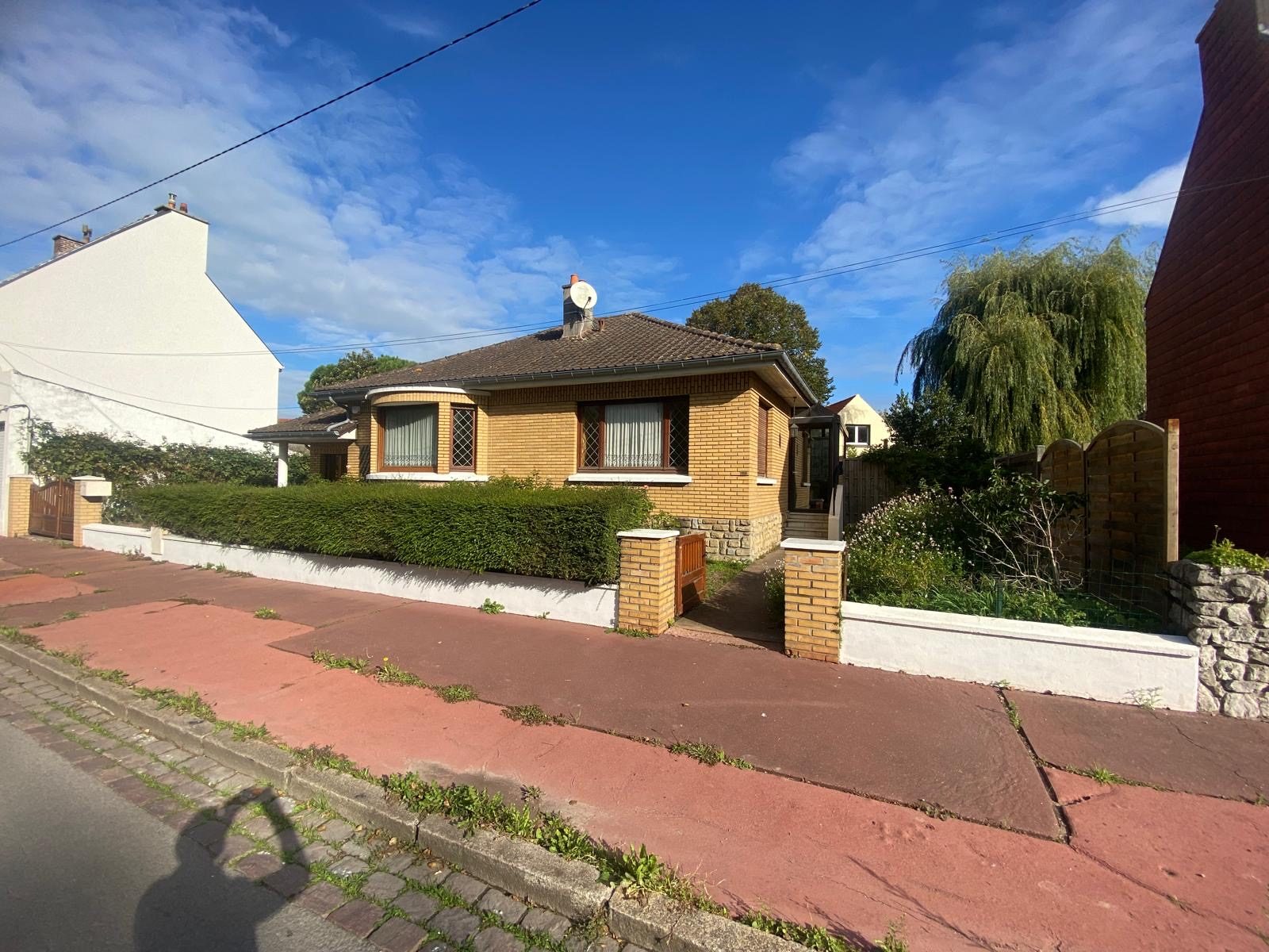 Maison 3 pièces 100 m² · à Calais · 100 m² · 168 800 €
