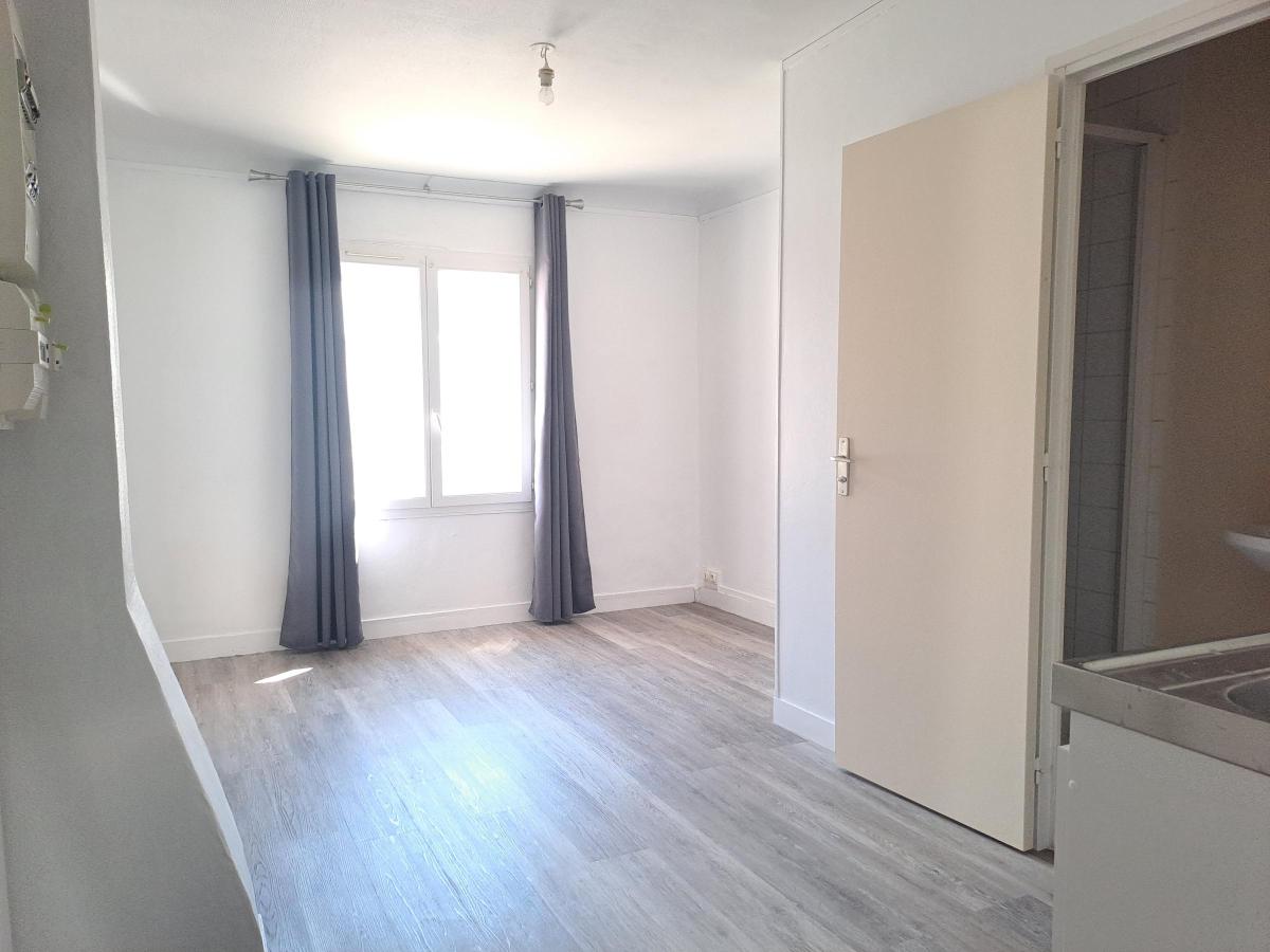 Appartement 16 m² · à Mézidon-Canon · 16 m² · 250 €/mois