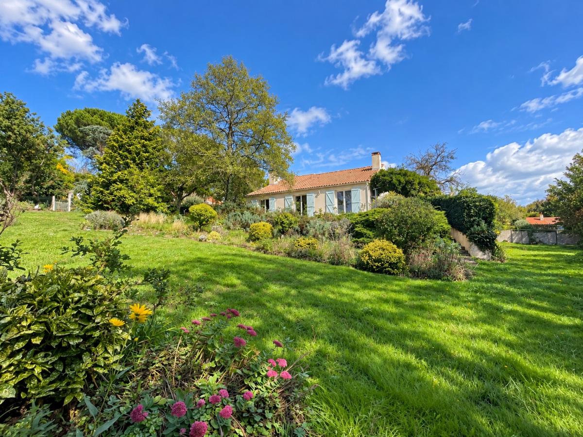 Maison 4 pièces 96 m² · à Brains · 96 m² · 279 000 €