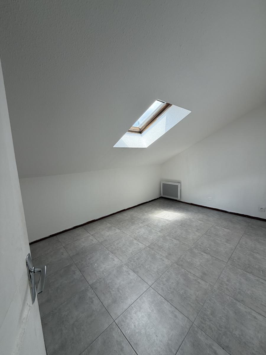 Appartement 2 pièces 33 m² · à Oyonnax · 32,7 m² · 450 €/mois