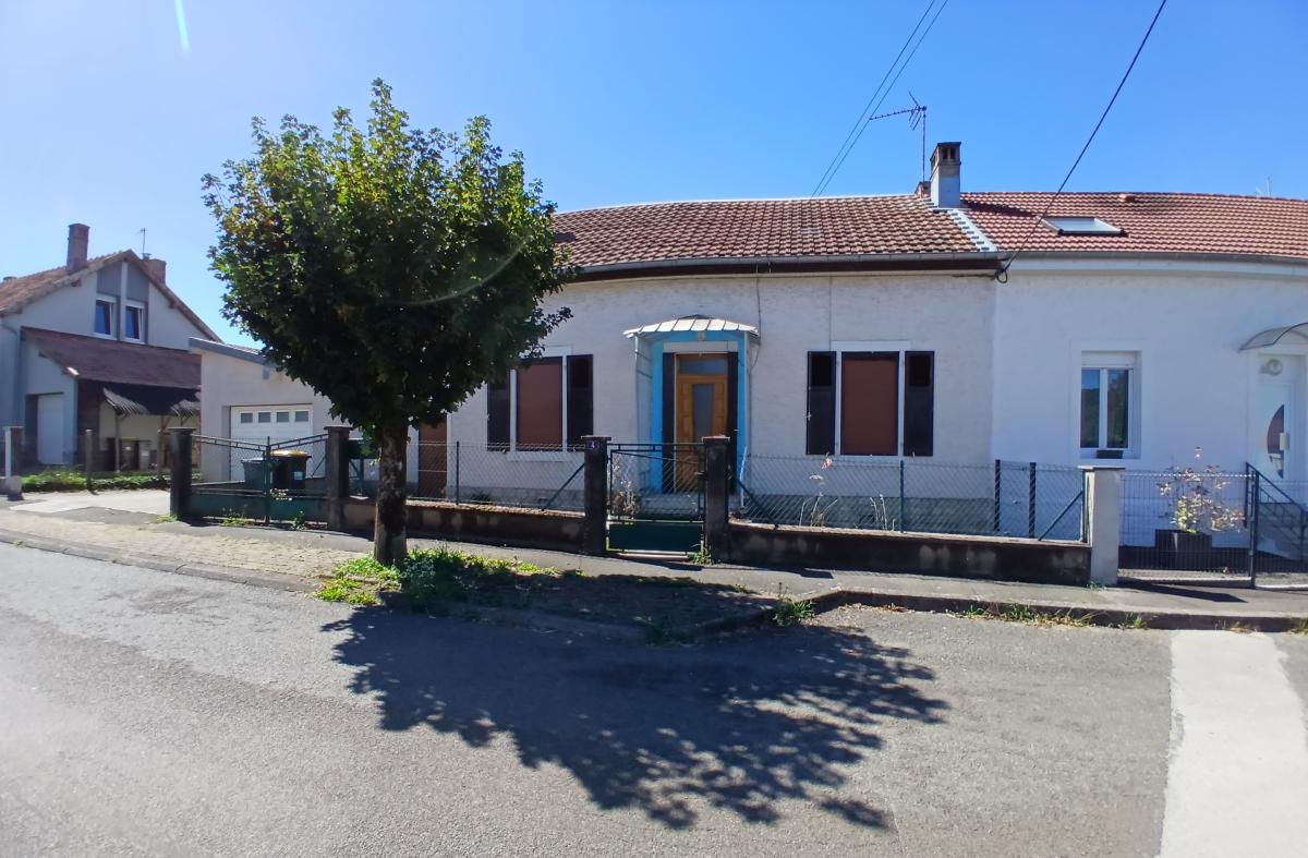 Maison 4 pièces 100 m² · à L'Isle-sur-le-Doubs · 100 m² · 90 000 €