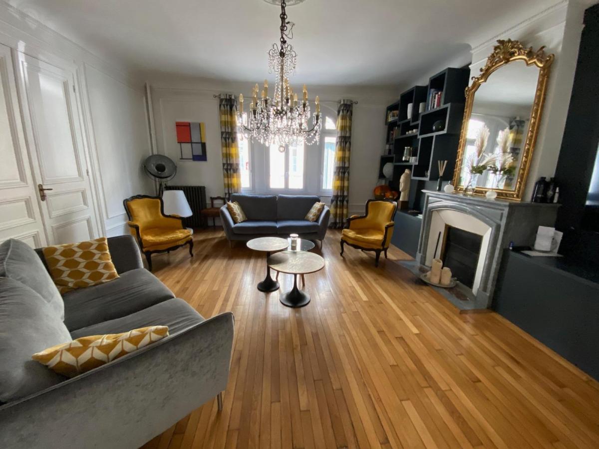 Maison 8 pièces 250 m² · à Saint-Quentin · 250 m² · 425 000 €
