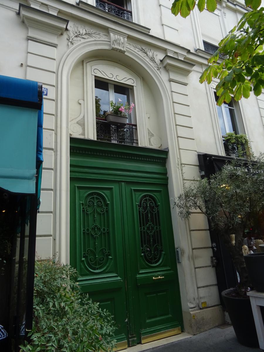 Appartement 1 pièce 9 m² · à Paris 15e Arrondissement · 8,7 m² · 110 850 €