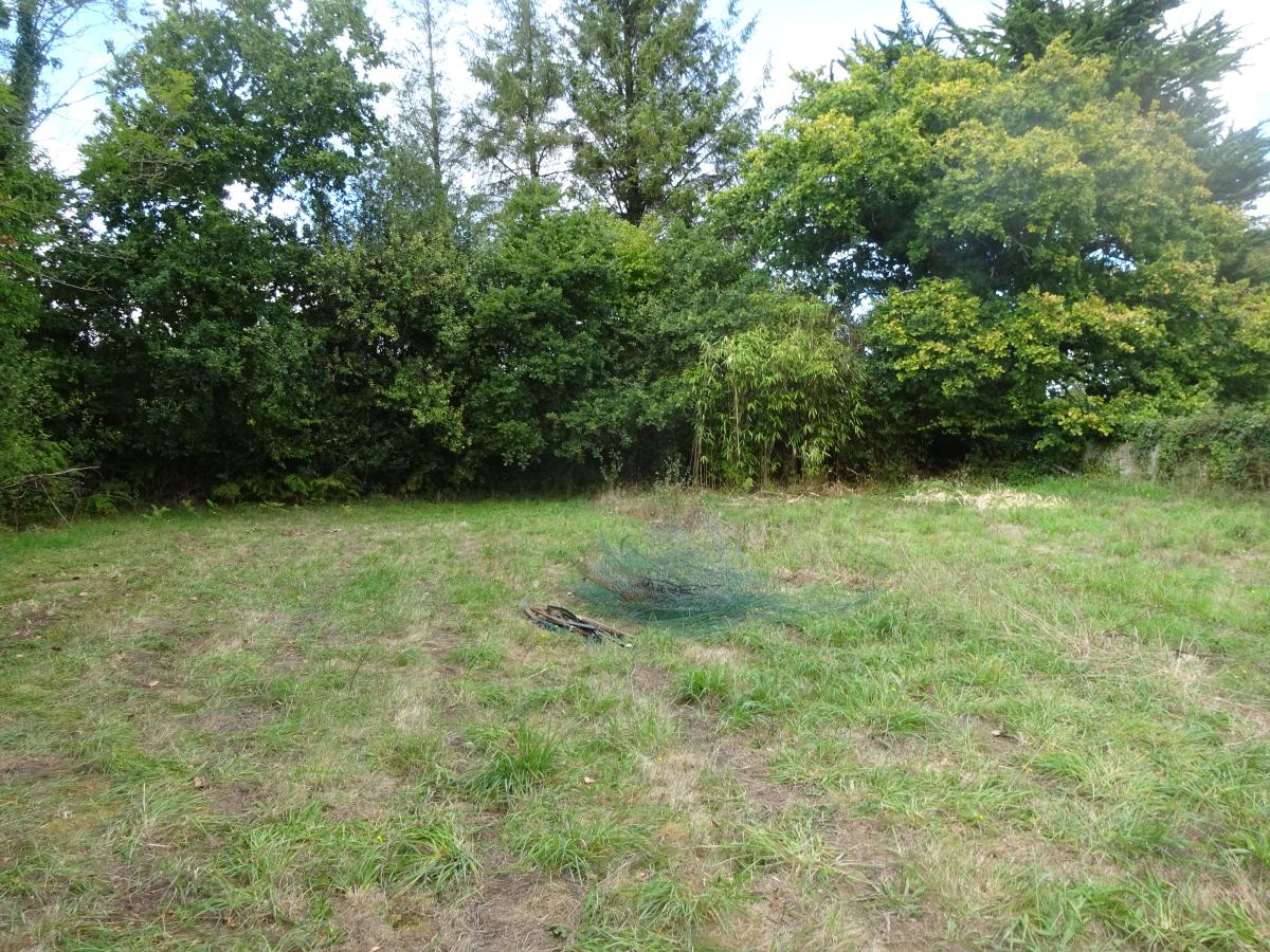 Terrain 362 m² · à Saint-Renan · 76 206 €