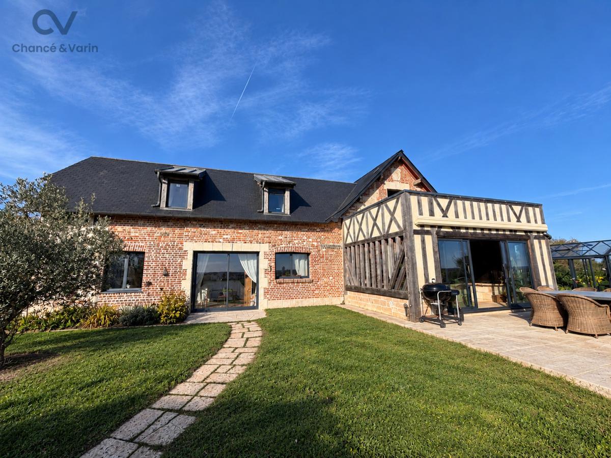 Maison 13 pièces 280 m² · à Surville · 280 m² · 1 490 000 €