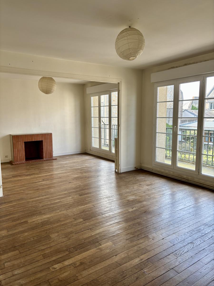 Appartement 100 m² · à Vire · 100 m² · 760 €/mois