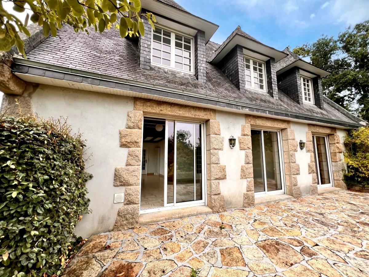 Maison 7 pièces 182 m² · à Bohars · 182 m² · 457 600 €