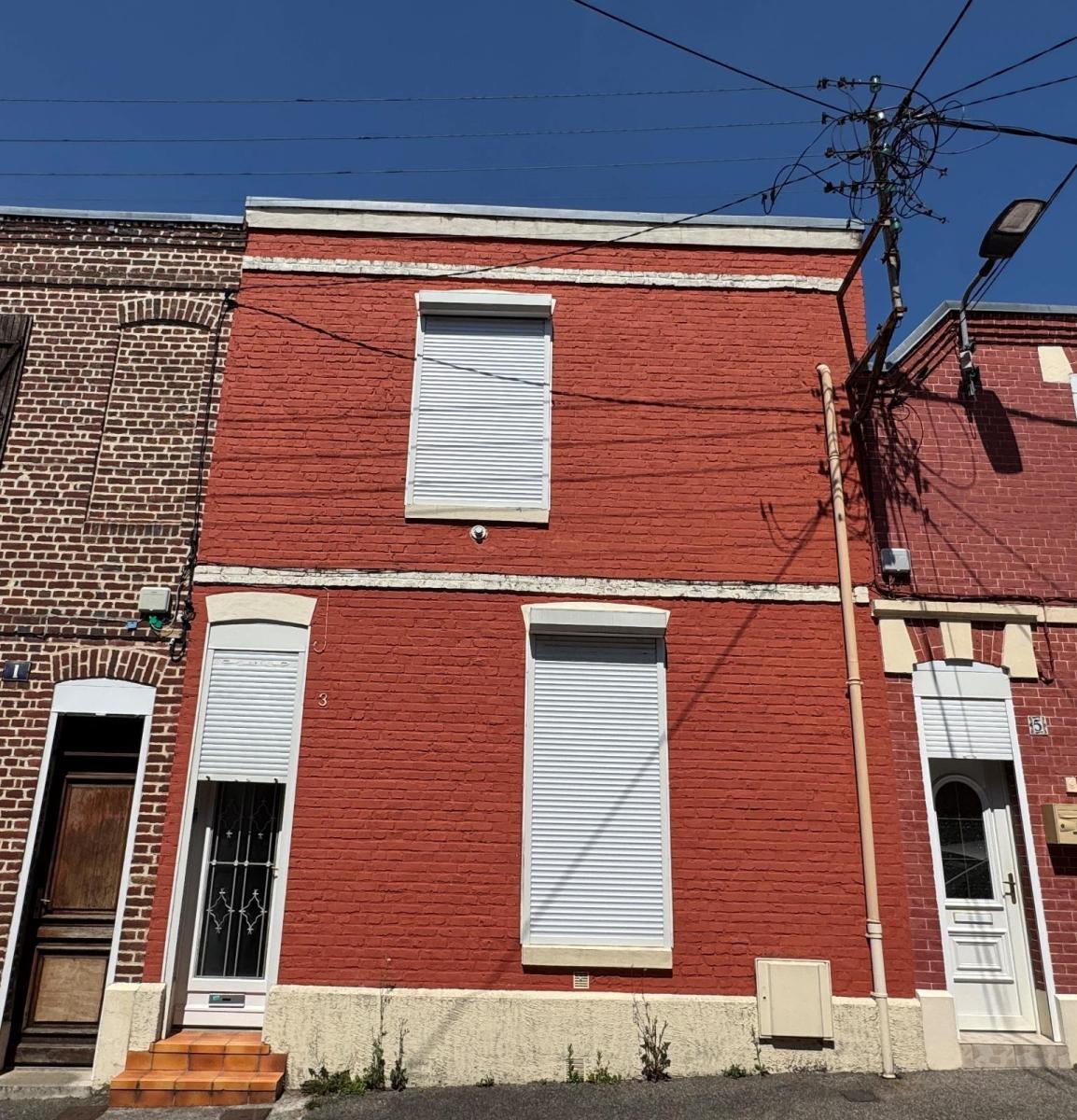 Maison 3 pièces 90 m² · à Saint-Quentin · 90,4 m² · 90 000 €