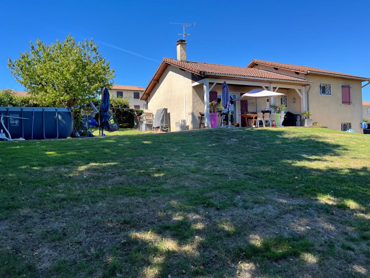 Maison 6 pièces 91 m² · à Rignieux-le-Franc · 91 m² · 350 000 €