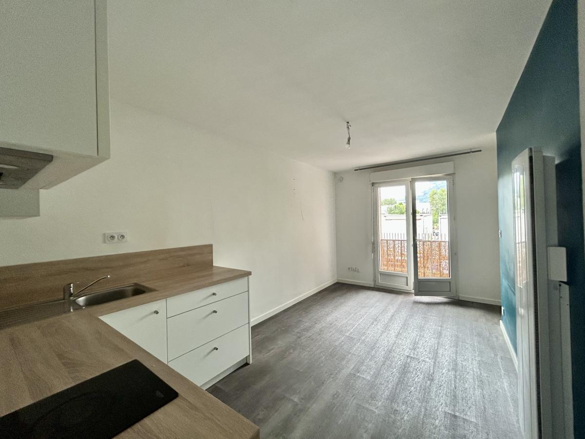 Appartement 3 pièces 59 m² · à Grenoble · 59,1 m² · 130 000 €