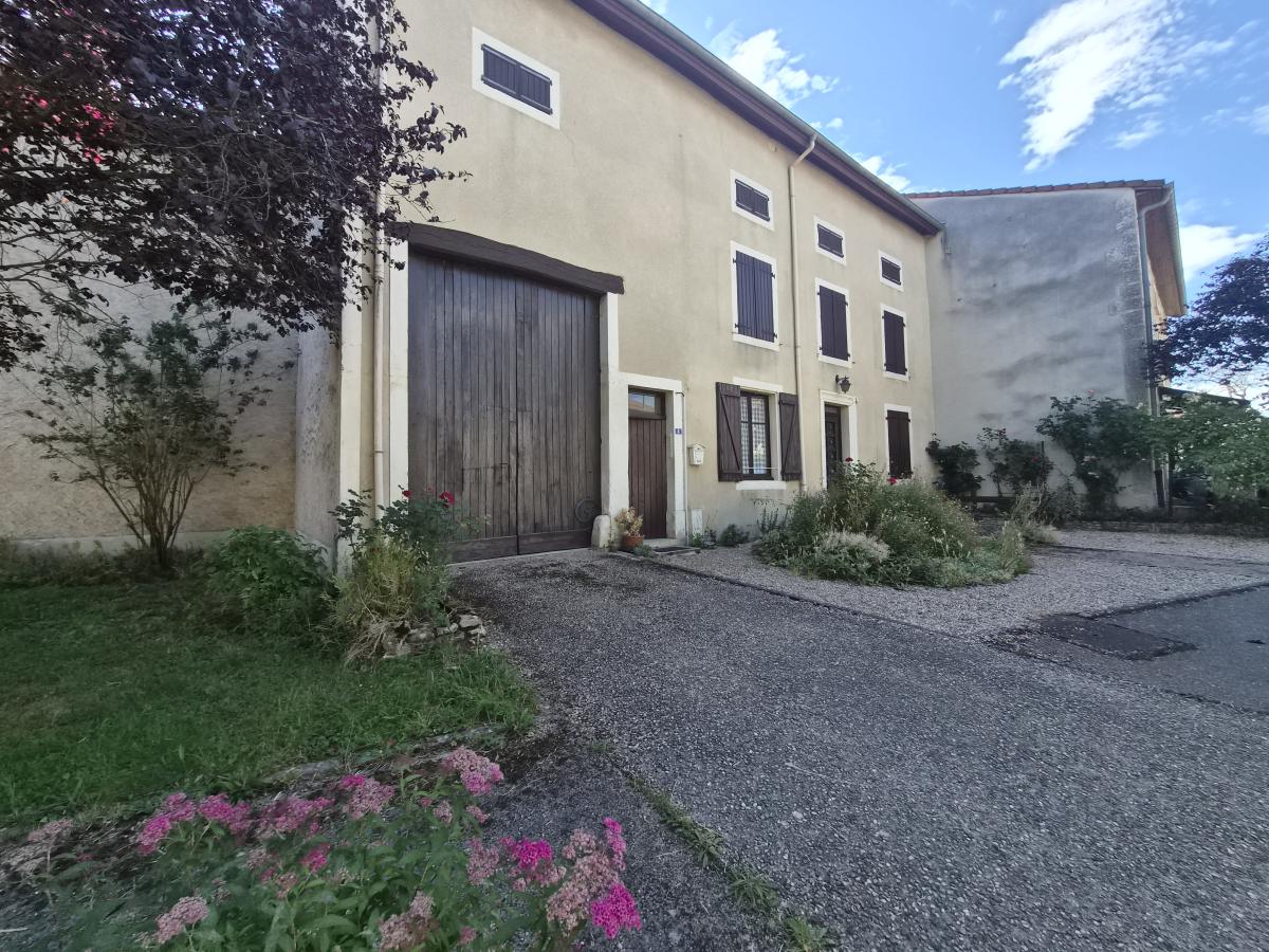 Maison 5 pièces 144 m² · à Avrainville · 144,2 m² · 185 000 €