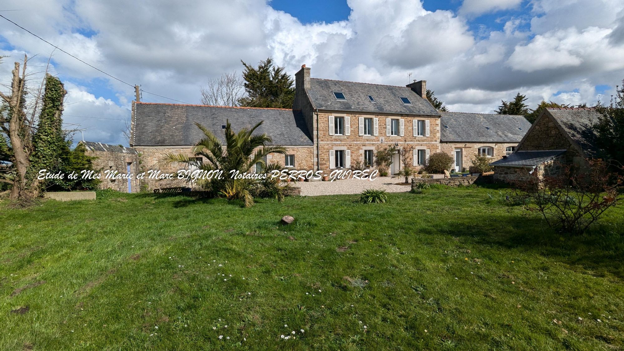 Maison 10 pièces 306 m² · à Louannec · 306 m² · 826 880 €