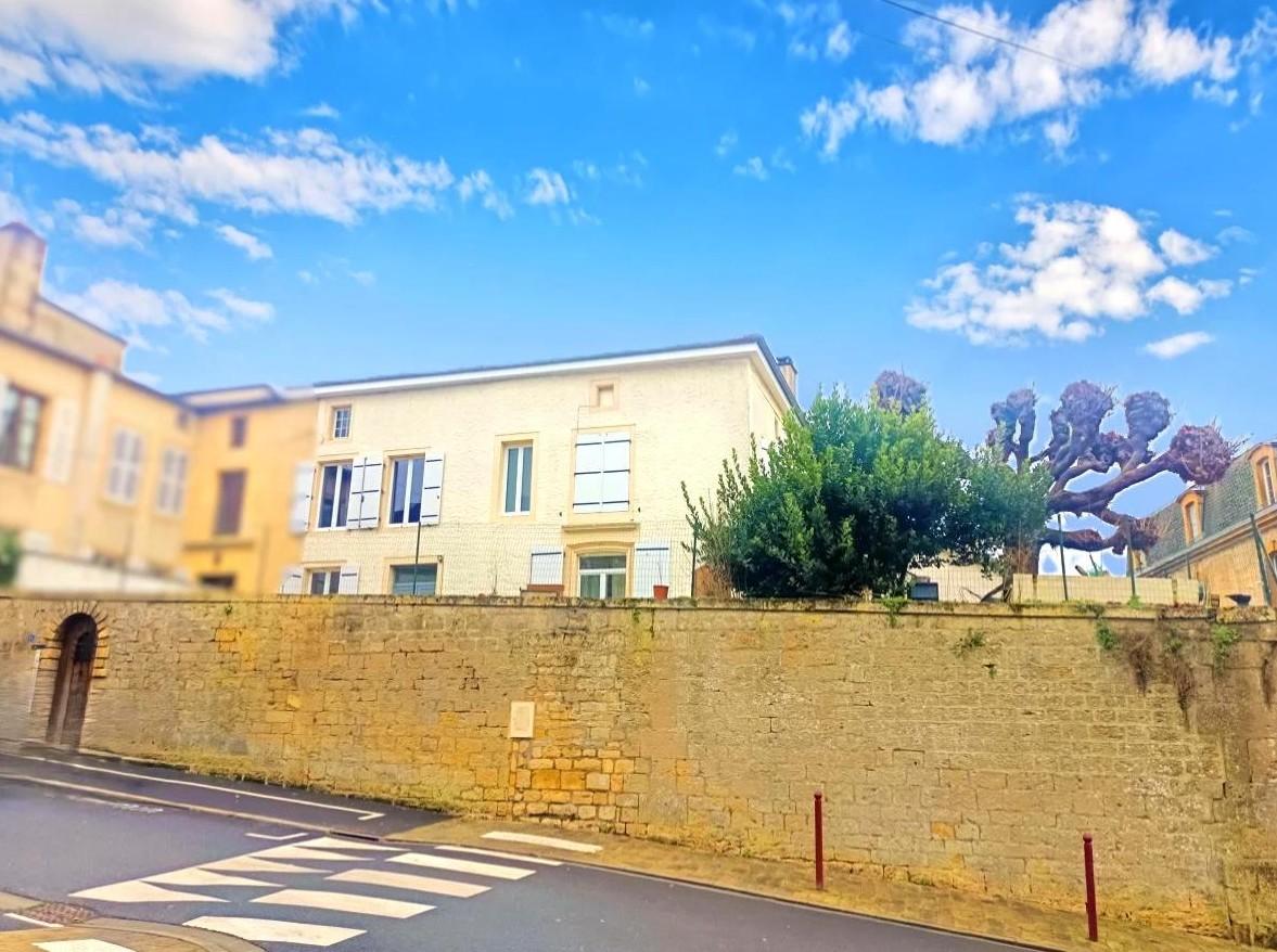 Maison 6 pièces 210 m² · à Stenay · 210 m² · 218 500 €