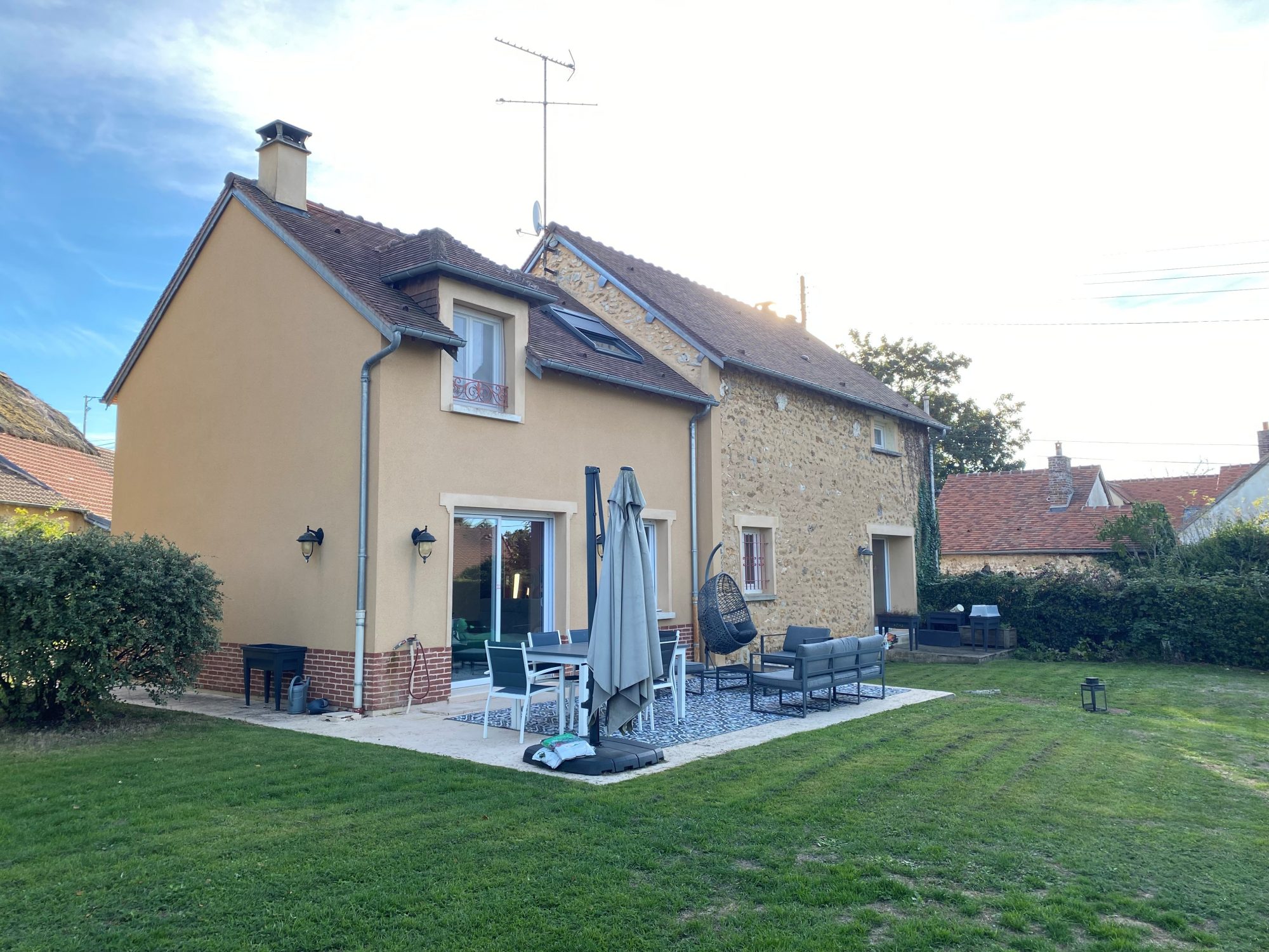 Maison 4 pièces 141 m² · à Blaru · 140,5 m² · 1 460 €/mois