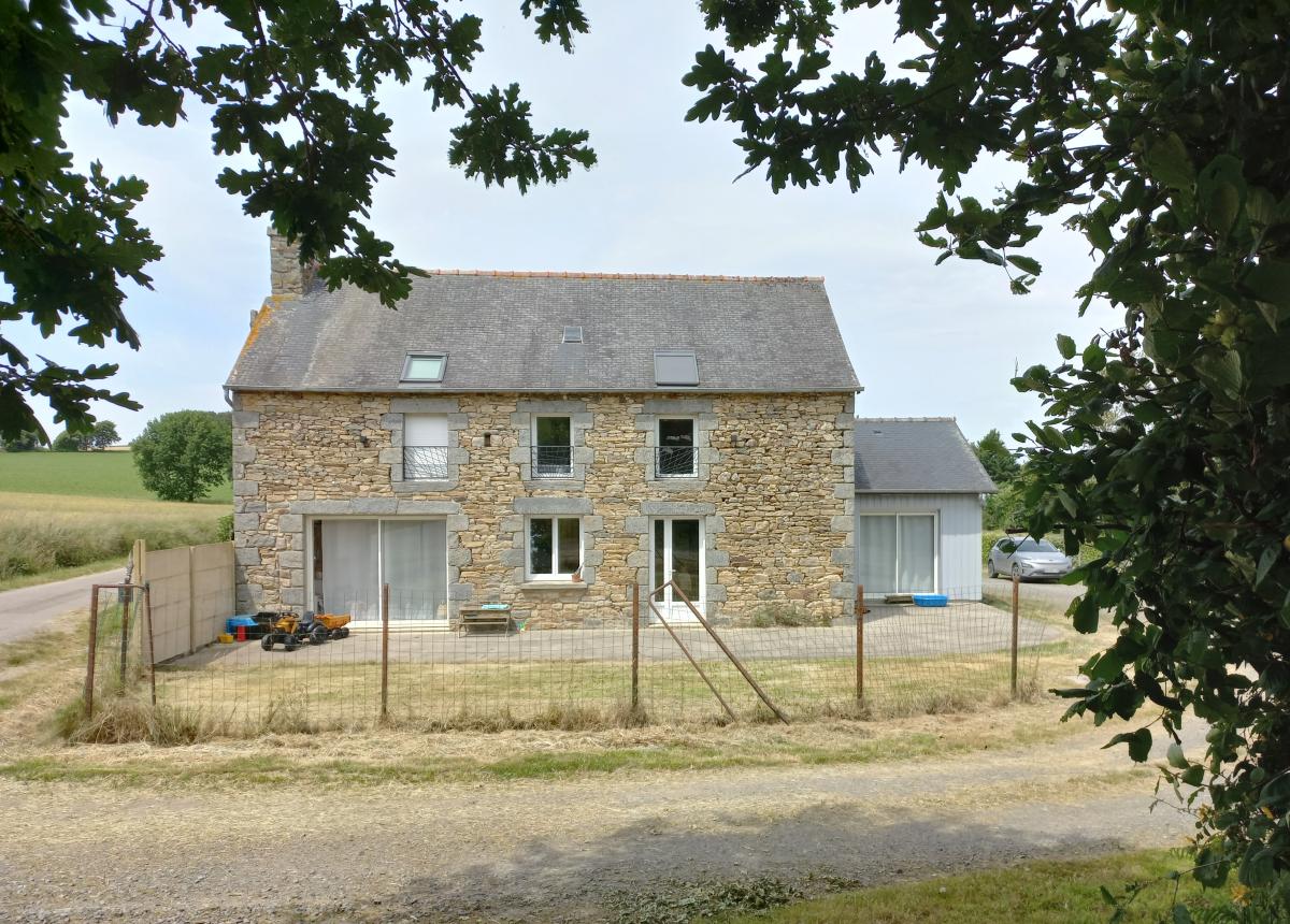Maison 5 pièces 148 m² · à Le Gouray · 148 m² · 220 500 €