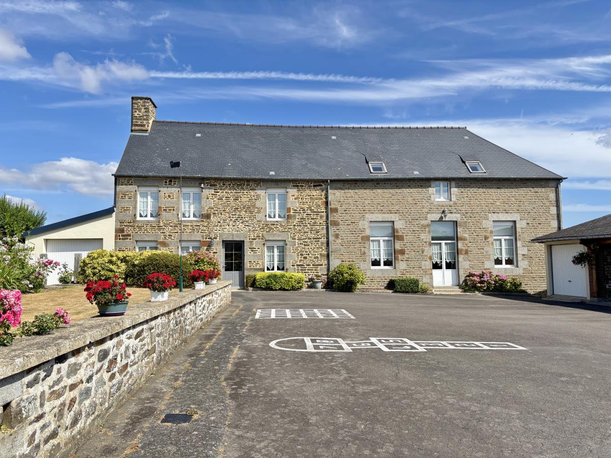 Maison 6 pièces 185 m² · à Vaudry · 184,5 m² · 312 000 €